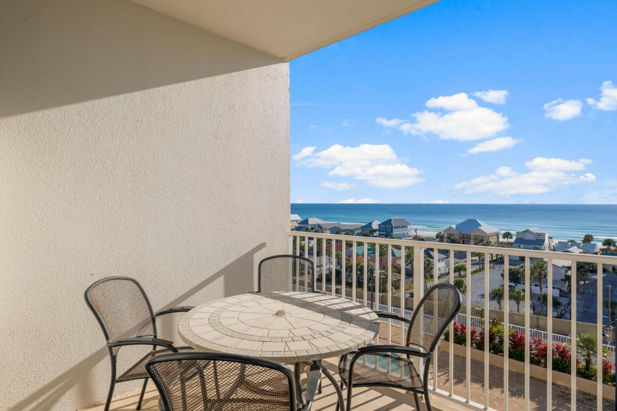 Apartment Laketown Wharf 0606 *