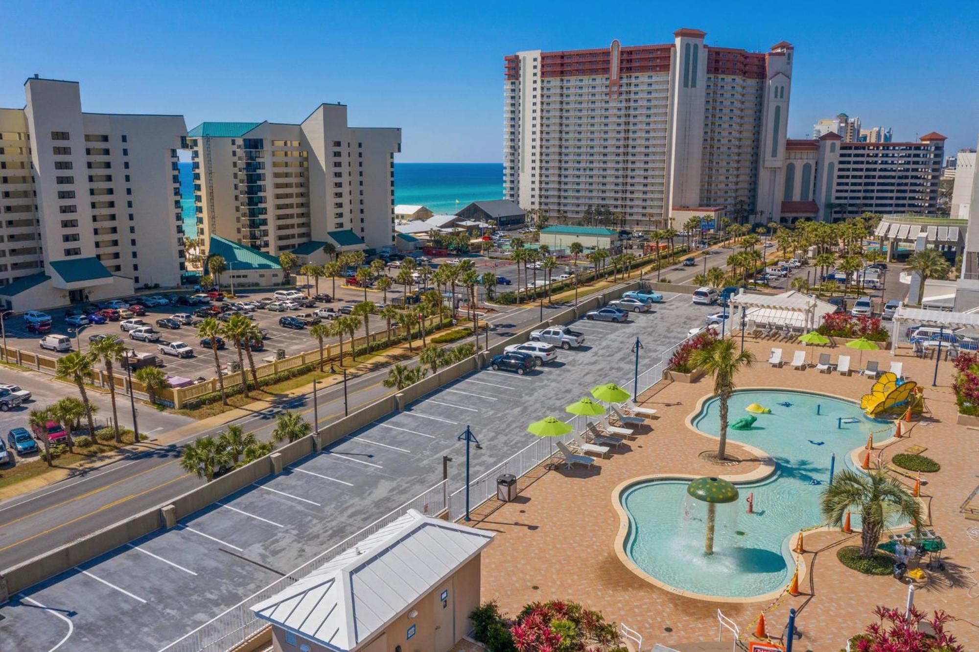 Laketown Wharf 0606 *